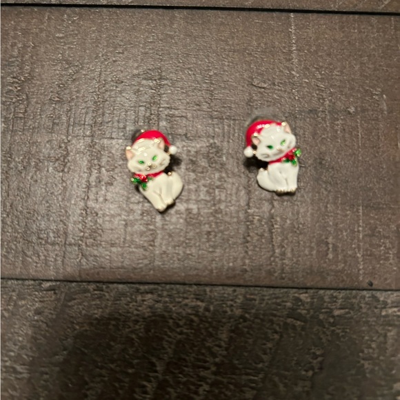 Holiday Cat Earrings - Picture 2 of 3